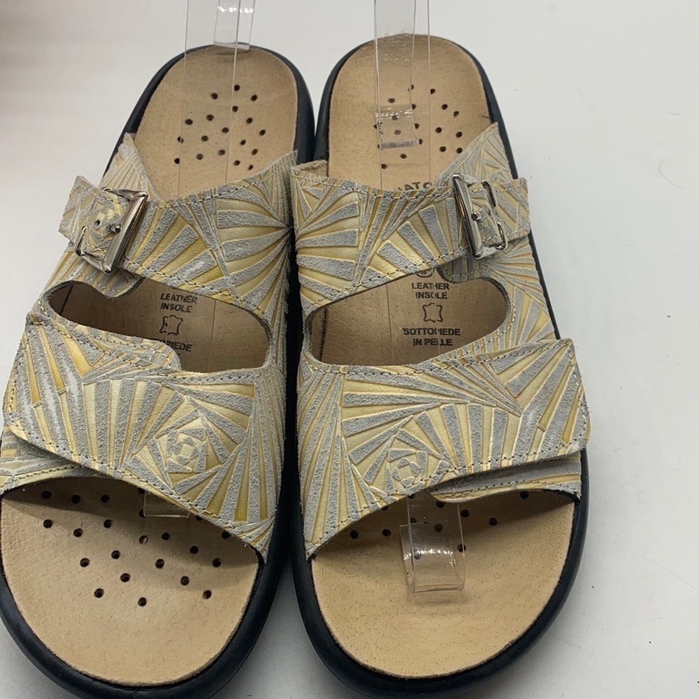 Fly Flot Yellow Gray Slip On Sandals Sz 40 Made in Italy. MCS0754F
